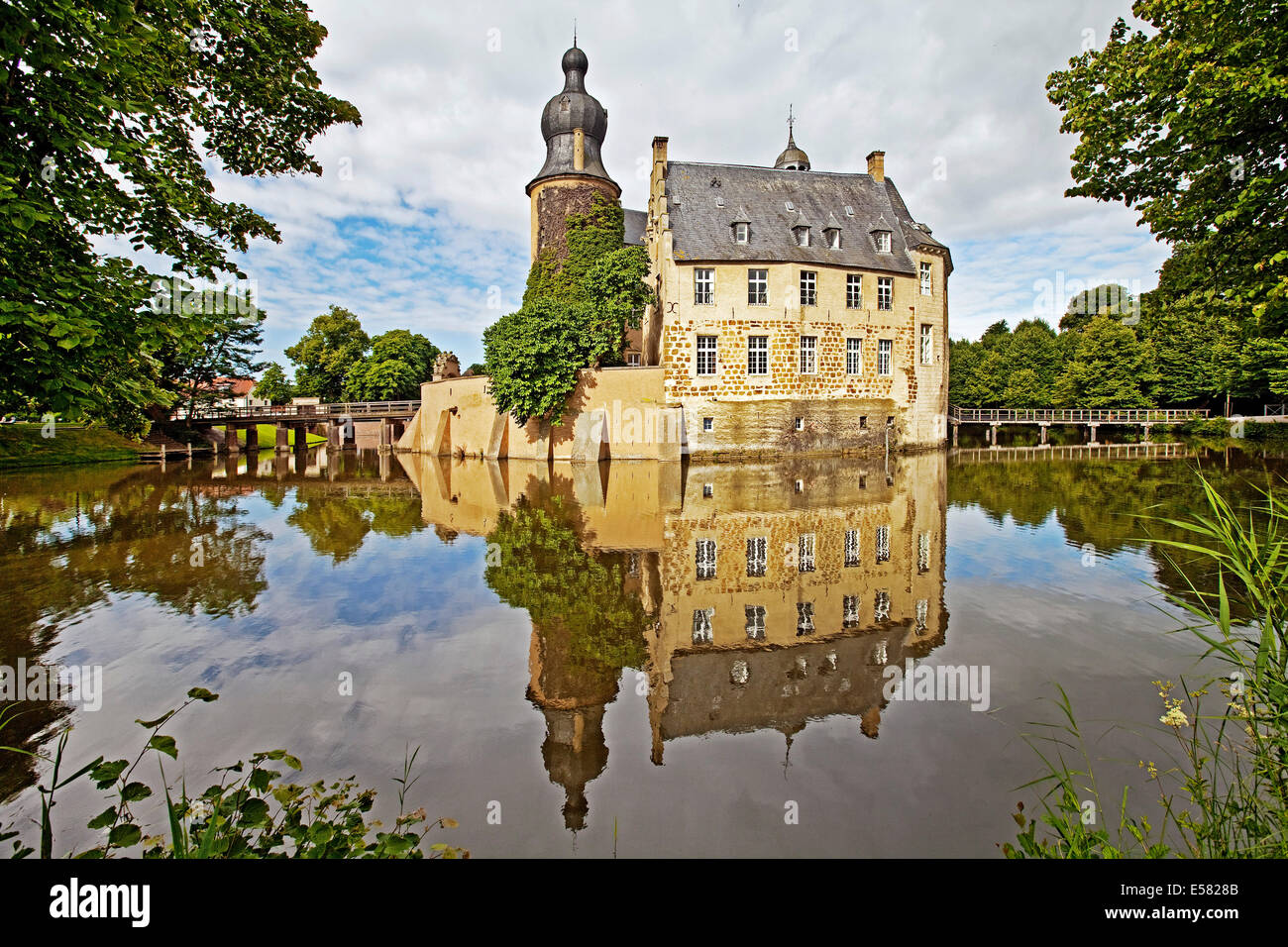 Gemen Castle, Borken, Münsterland, North Rhine-Westphalia, Germany Stock Photo
