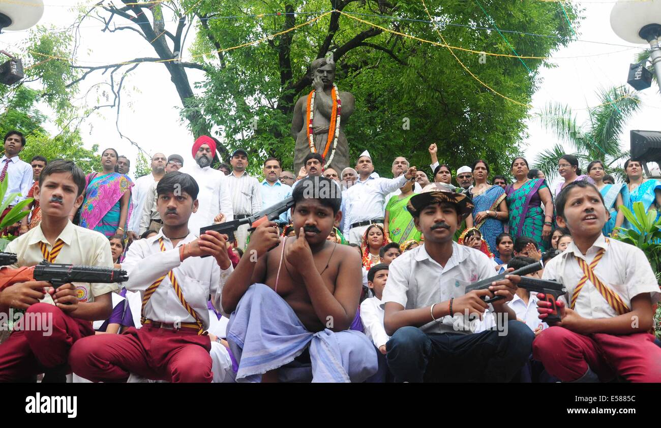 Allahabad India 23rd July 14 School Children Dressed As Freedom Stock Photo Alamy
