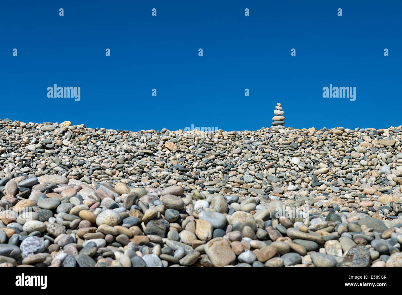 Rock cairn on Stonewall Beach, Chilmark, Matha's Vineyard, Massachusetts, USA Stock Photo