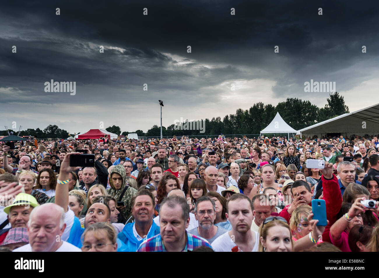 Bad weather gathering over the Brentwood Festival. Stock Photo