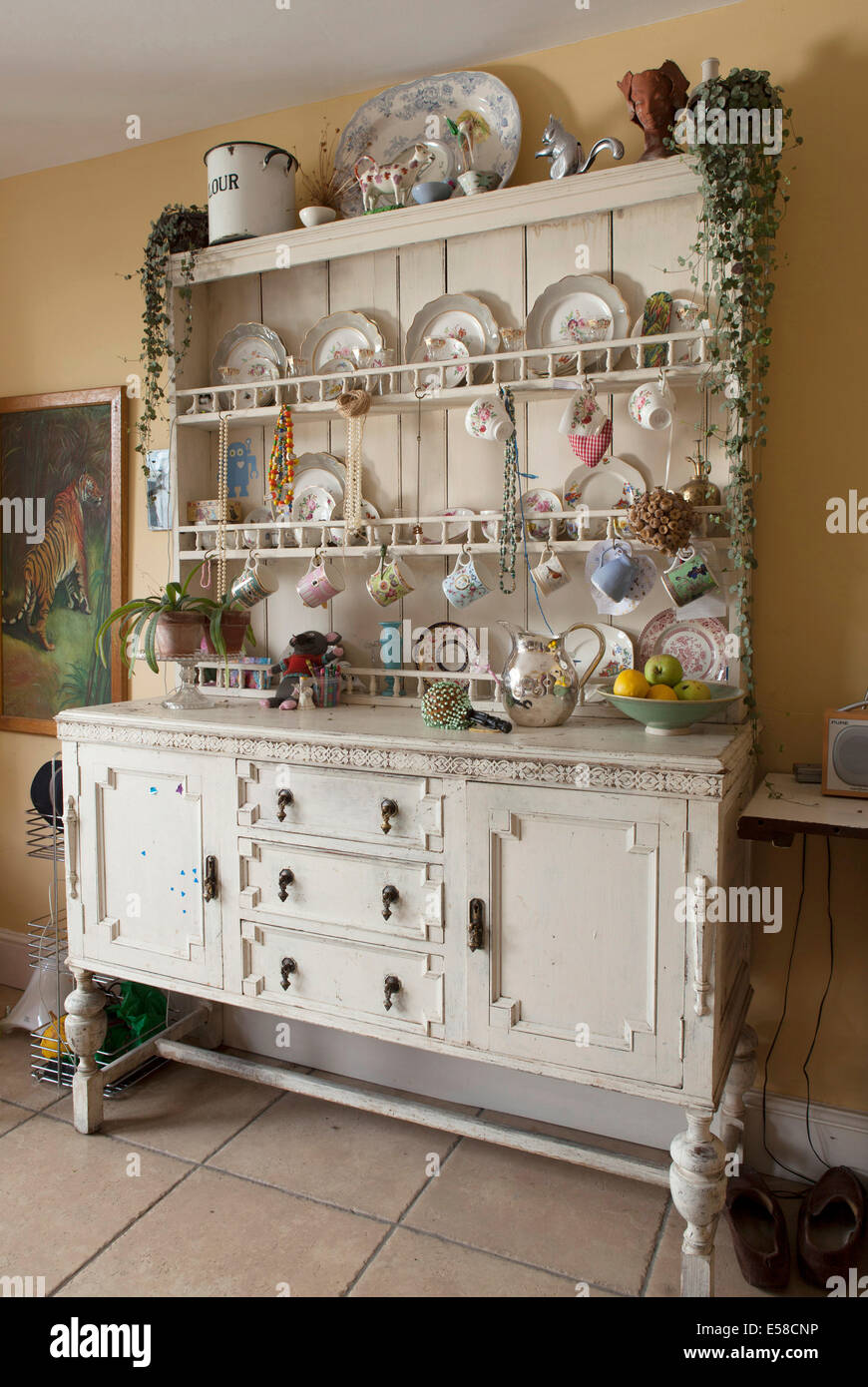 Kitchen dresser hires stock photography and images Alamy