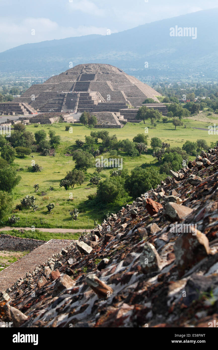 Pyramid of the Moon seen from Pyramid of the Sun, Teotihuacan, Mexico Stock Photo