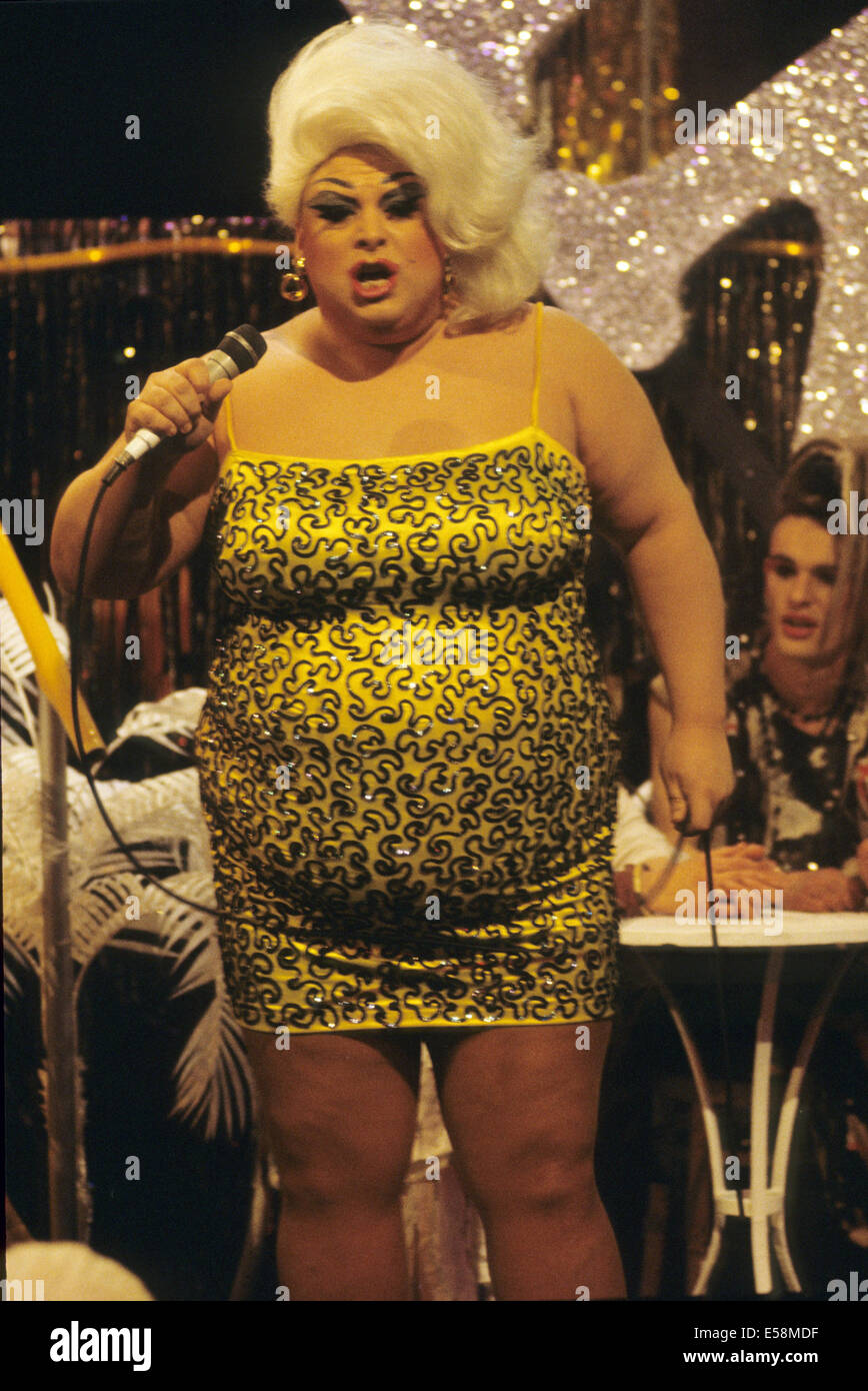 divine drag queen ivana trump photo divine drag queen ivana trump photo