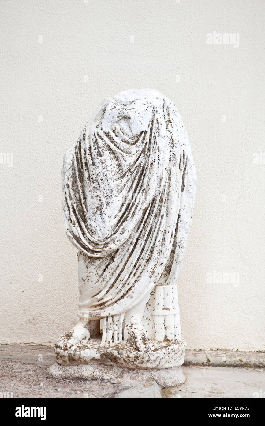 Headless sculpture hires stock photography and images Alamy