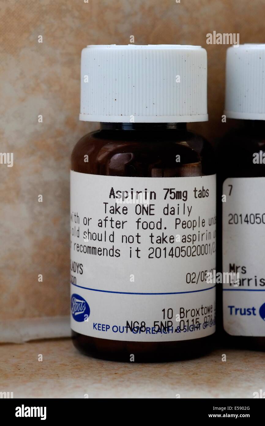 Low dose aspirin hires stock photography and images Alamy