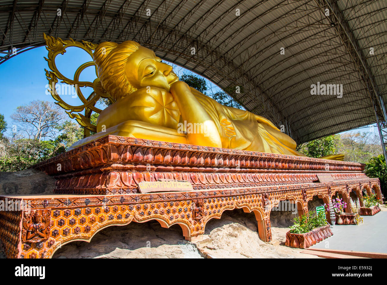 Buddha statue in the temple of Thailand Stock Photo - Alamy