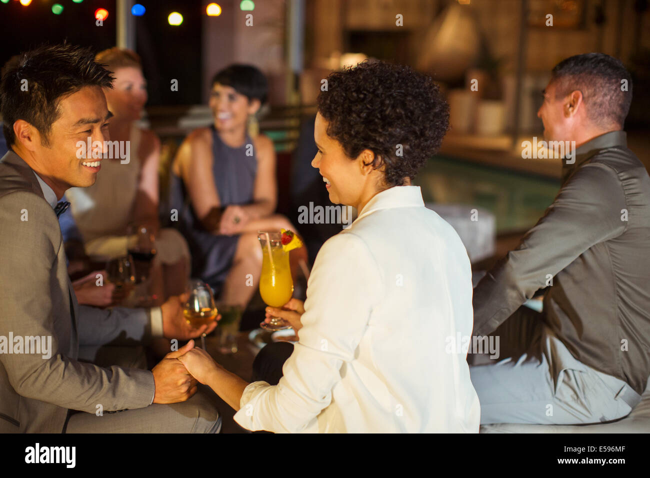 African american holding hands hi-res stock photography and images - Alamy