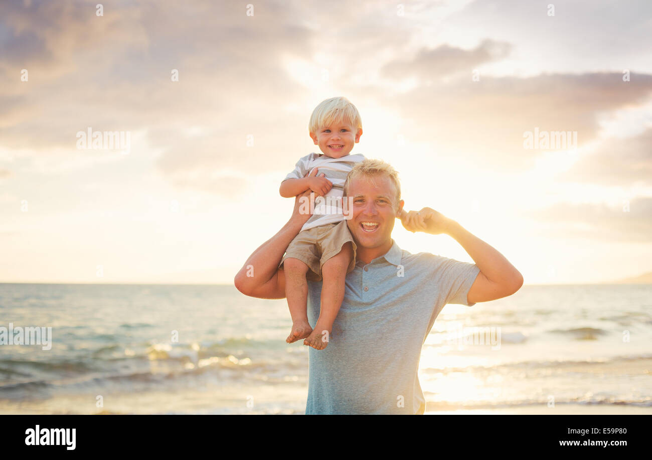 Father holding son hi-res stock photography and images - Alamy