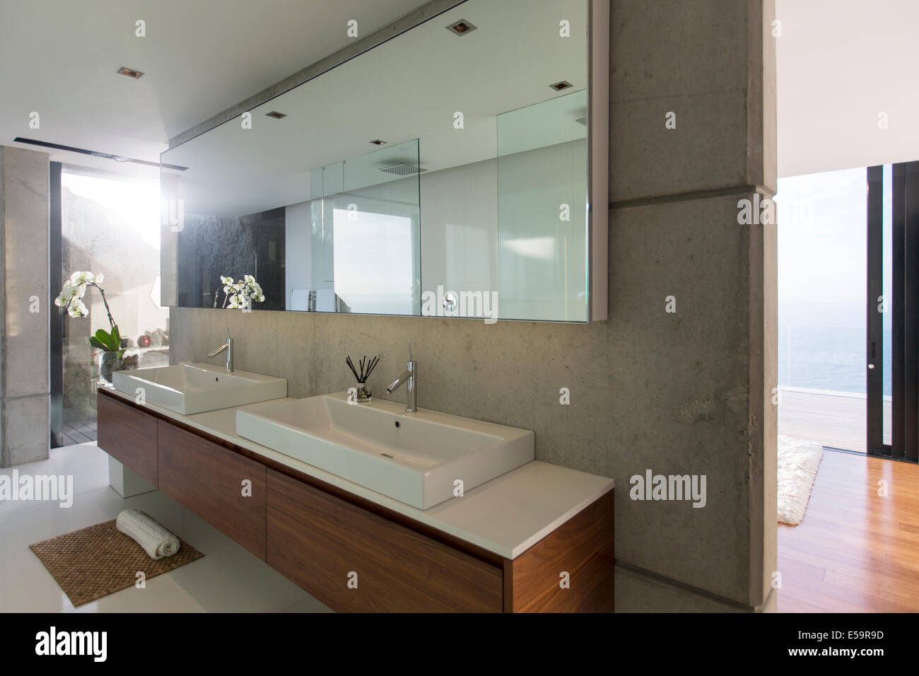 Sinks and mirrors in modern bathroom Stock Photo Alamy
