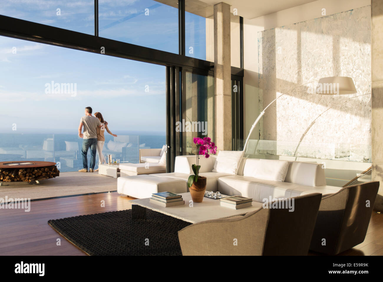 Balcony House High Resolution Stock Photography And Images Alamy