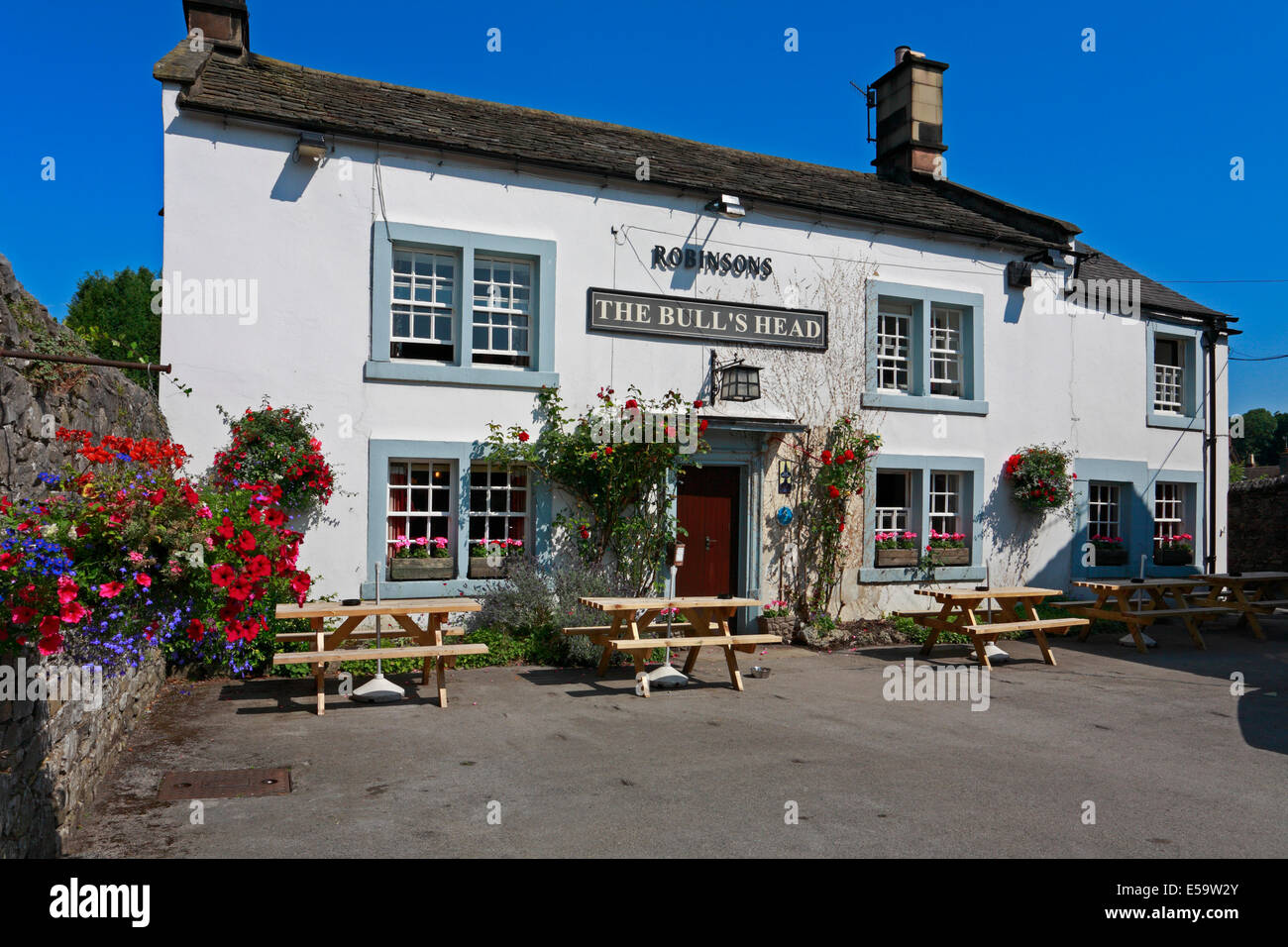 The Bull's Head Ashford in the Water, Derbyshire, Peak District National Park, England, UK. Stock Photo