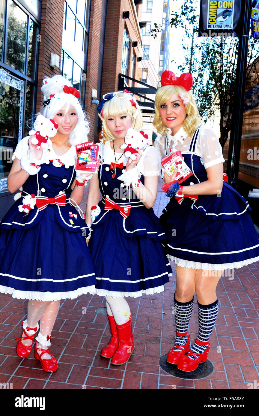San Diego 23rd July 14 Hello Kitty Fans Pose On July 23 14 During The San Diego Comic Con International In San Diego C Dpa Alamy Live News Stock Photo Alamy
