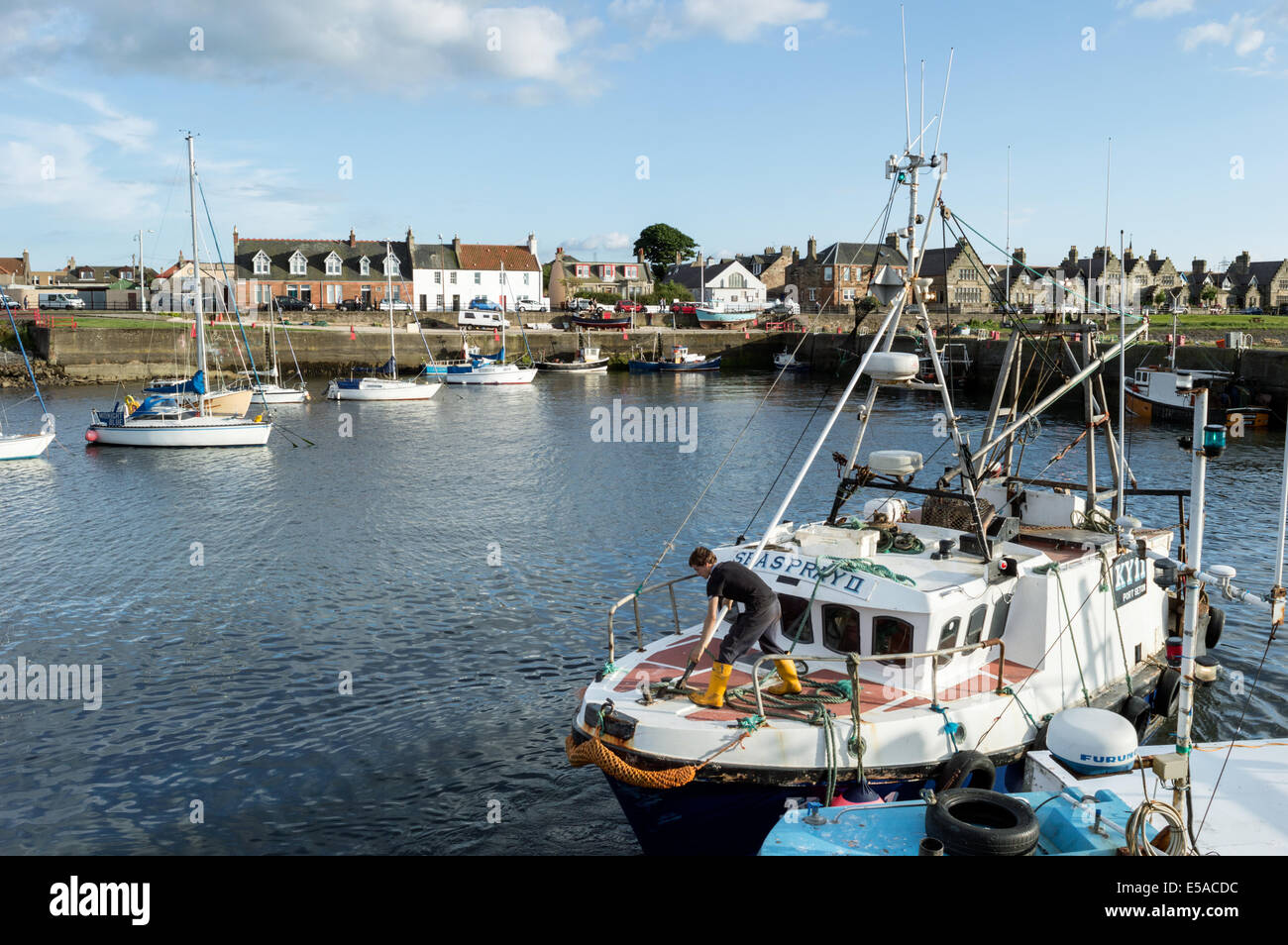 Port seton harbour east lothian hires stock photography and images Alamy