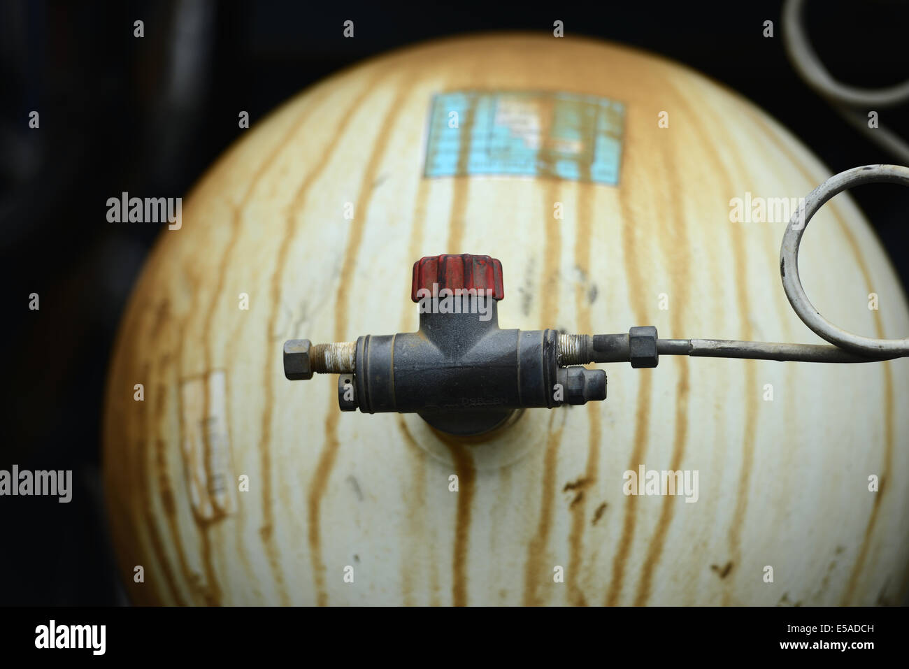 Lpg gas hires stock photography and images Alamy