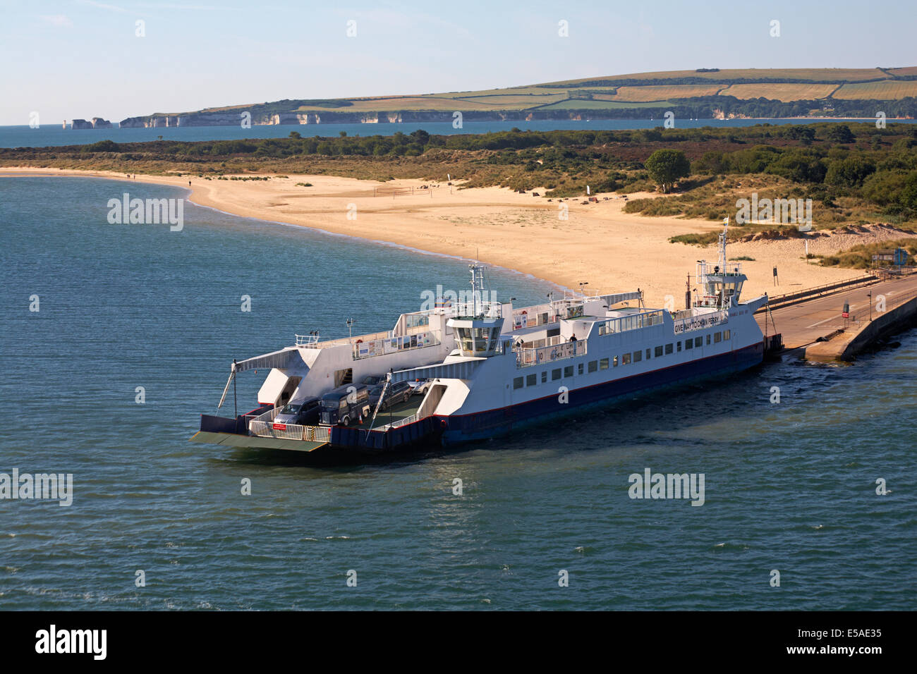 Bramble Bush Ferry Sandbanks to Studland chain ferry Stock Photo Alamy