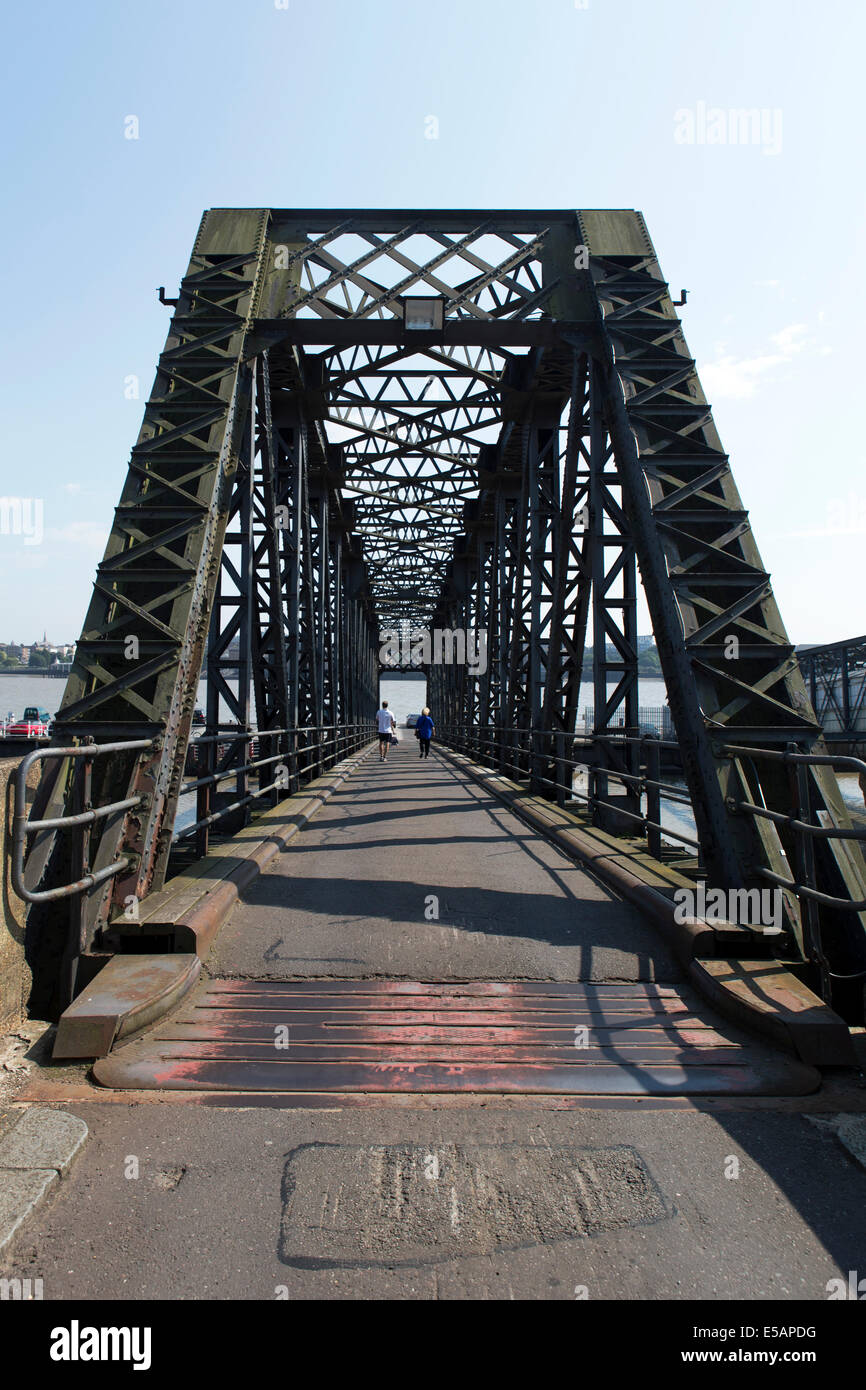 Tilbury Landing Stage Access Bridge. A Multiple Kingpost Truss Bridge