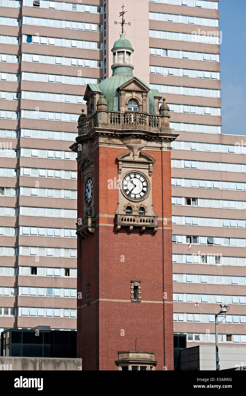 Clock tower nottingham victoria center hires stock photography and
