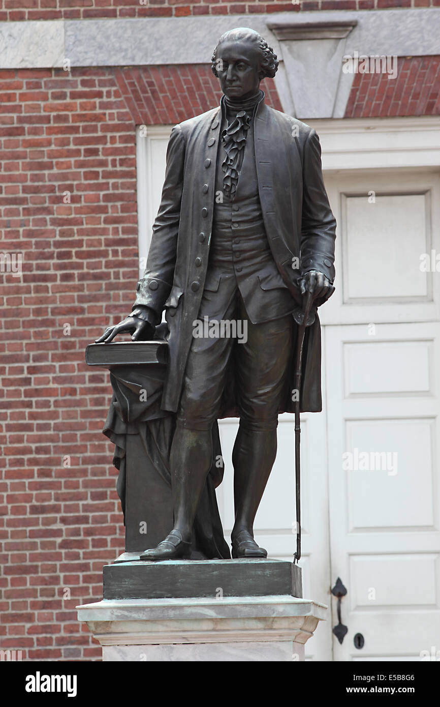 Statue of Washington in front of Independence Hall, Philadelphia, PA Stock Photo Alamy