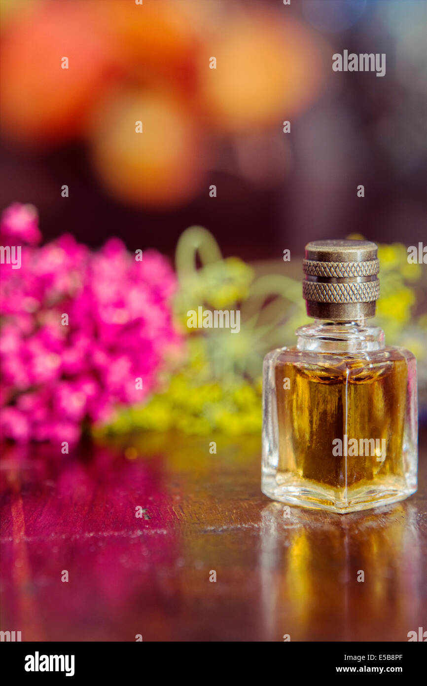 Perfume bottle flowers hires stock photography and images Alamy