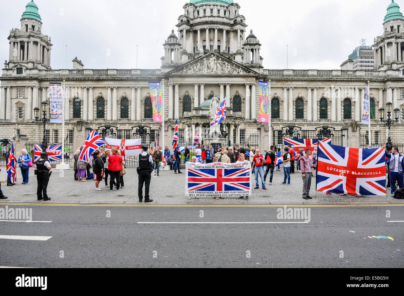 Belfast, Northern Ireland. 26/07/2014 - Loyalists hold their weekly flag protest outside Belfast City Hall.  They are showing their solidarity with  citizens in Israel by displaying a number of Israeli flags. They feel they are under attack from Palestinians living in Gaza. Credit:  Stephen Barnes/Alamy Live News Stock Photo