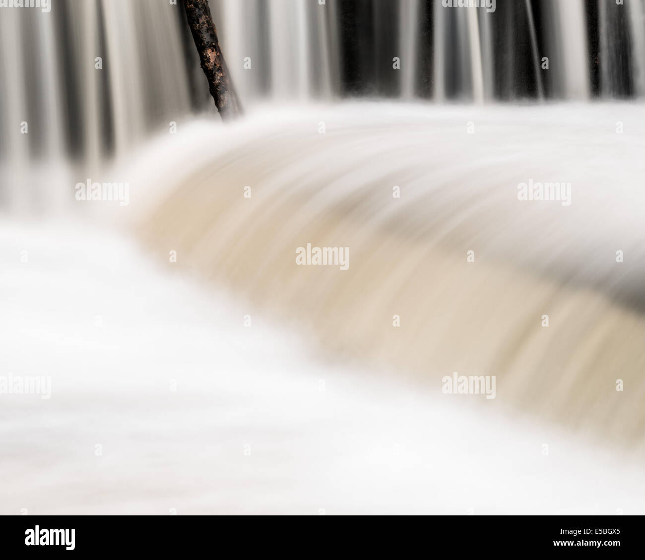 Stream water in rapid river hi-res stock photography and images - Alamy