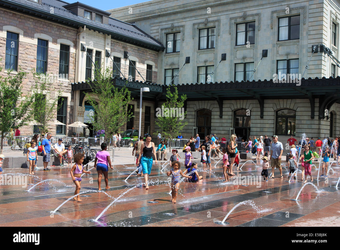 Splash pad downtown hires stock photography and images Alamy