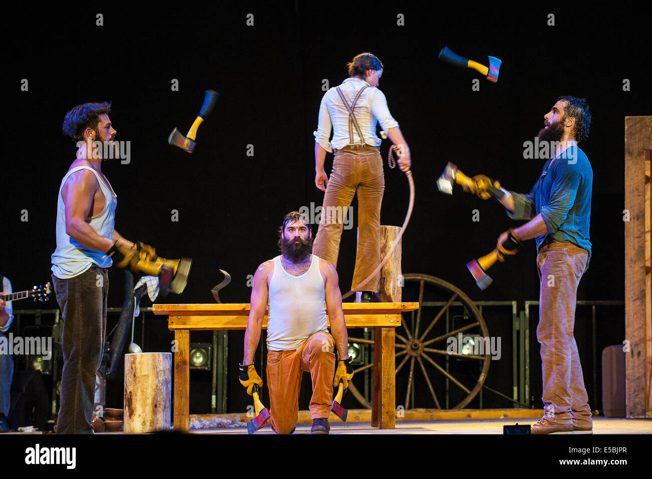 Piedmont, Province Of Turin, Italy. 25th July, 2014. Grugliasco Le Serre Performance 'Timber' By Canadian Company Cirque Alfonse Credit:  Realy Easy Star/Alamy Live News Stock Photo