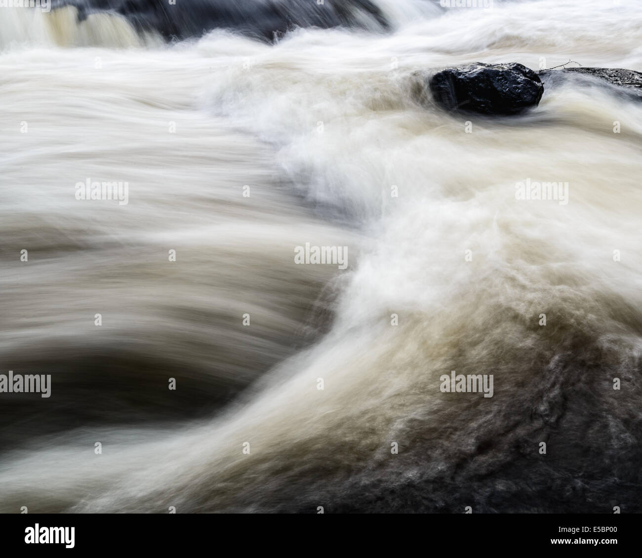 Stream water in rapid river hi-res stock photography and images - Alamy
