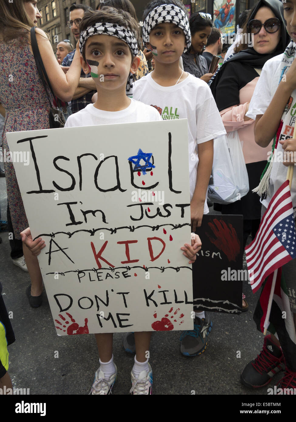 USA: NYC, NY. Pro-Palestinian demonstration at Times Square protesting Israeli attacks against Gaza, July 25, 2014. Stock Photo