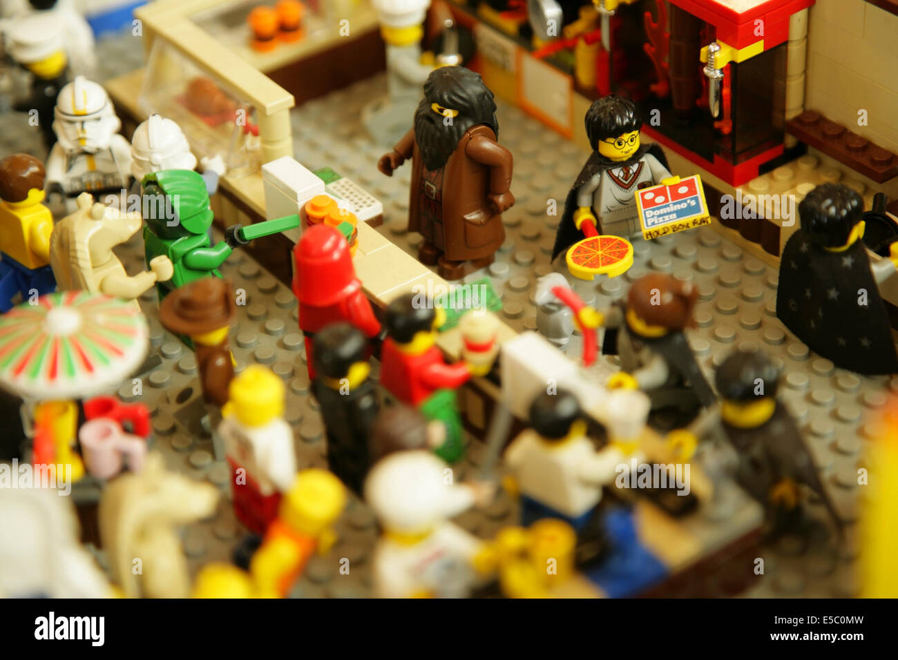 Lego pizza hi-res stock photography and images - Alamy