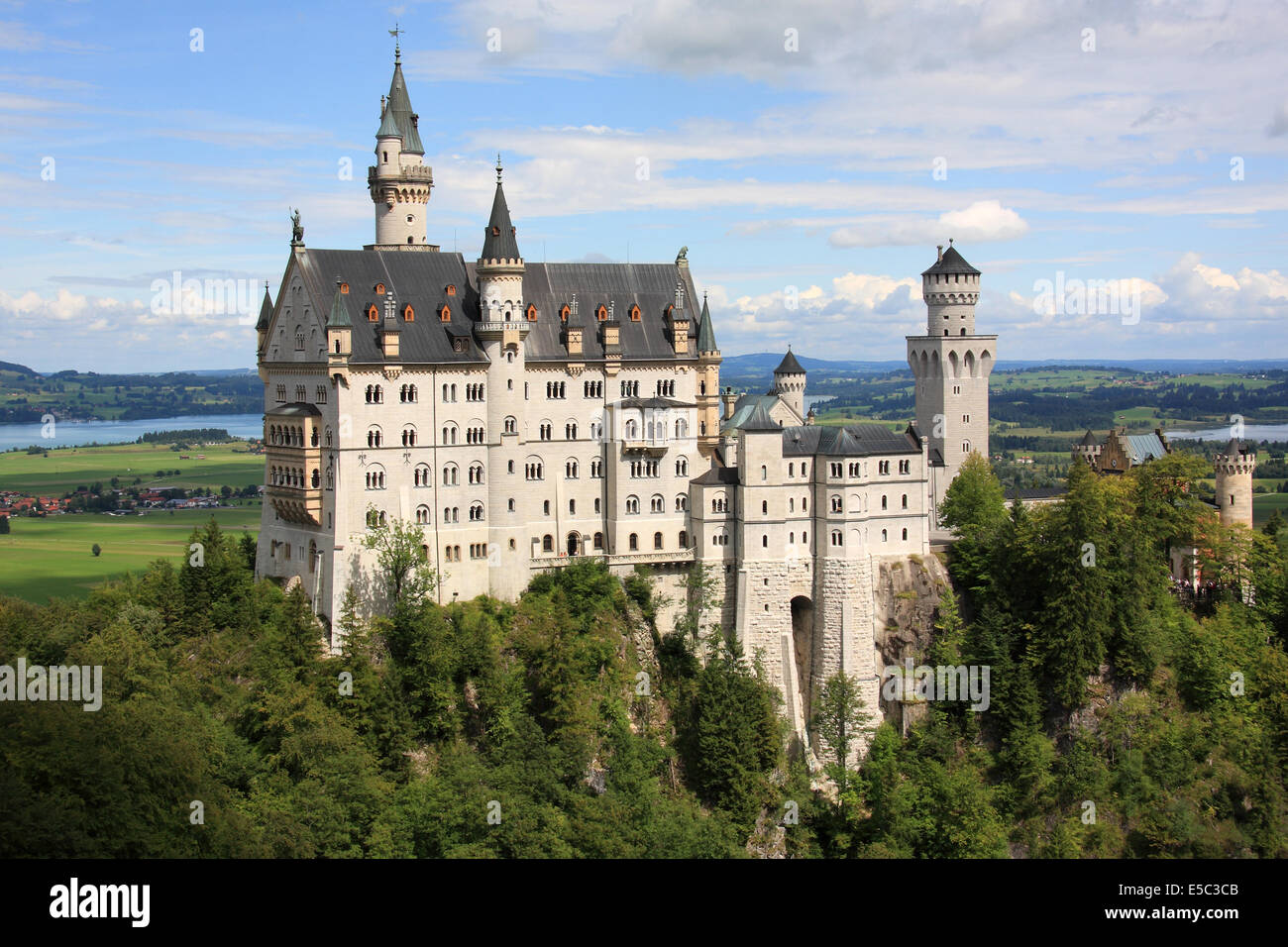 Ludwig II’s dream palace, Schloss Neuschwanstein in Bavaria, Germany Stock Photo