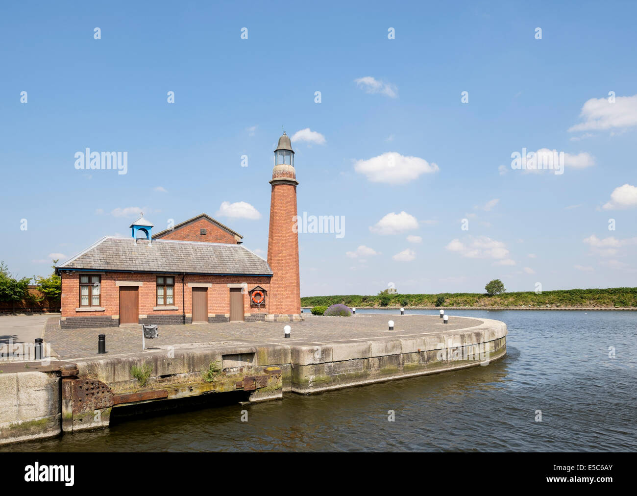 Whitby lighthouse at junction between Shropshire Union Canal and Manchester Ship Canal Ellesmere Port Wirral Cheshire England UK Stock Photo