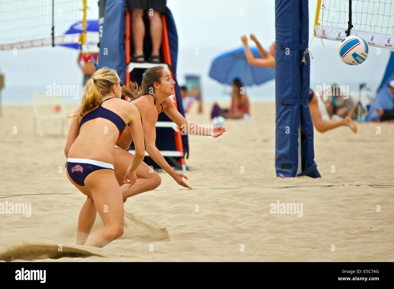 Beach Volleyball Competition Hermosa Beach Stock Photo Alamy