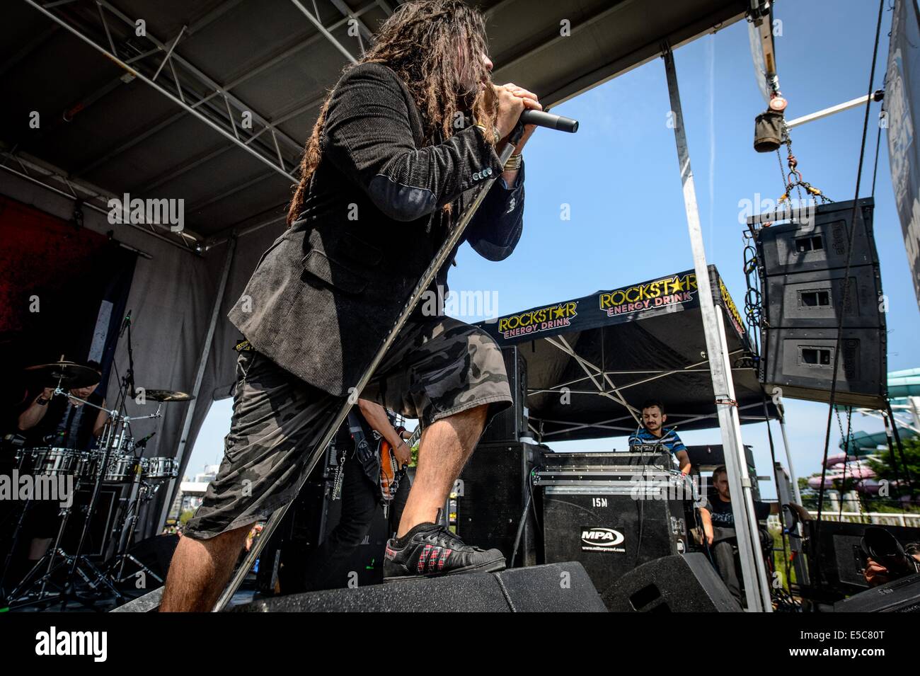 Toronto, Ontario, Canada. 25th July, 2014. American Latin Metal band 'Ill Nino' performs at Molson Canadian Amphitheater in Toronto as part of Rockstar Energy Mayhem Festival. Band members: CRISTIAN MACHADO, LAZARO PINA, DIEGO VERDUZCO, AHRUE LUSTER, DAVE CHAVARRI, OSCAR SANTIAGO © Igor Vidyashev/ZUMA Wire/Alamy Live News Stock Photo