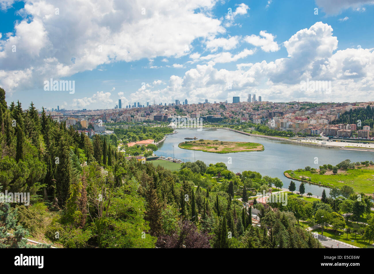 Bosphorus river hires stock photography and images Alamy