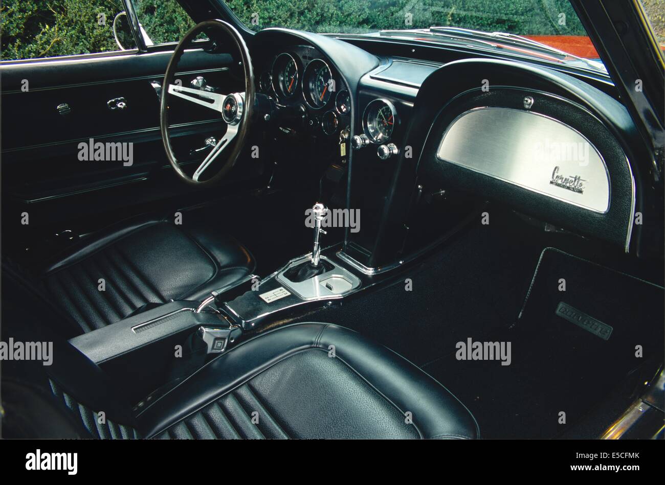 Chevrolet Corvette Stingray C2 - 1967 Model 427 Cubic inch Engine in black  - showing interior Stock Photo - Alamy