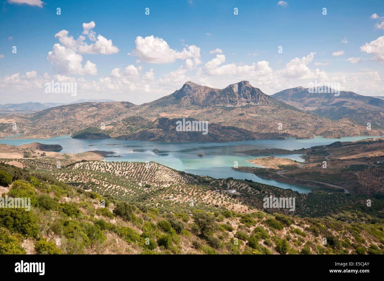 Zahara el gastor reservoir cadiz hi-res stock photography and images ...
