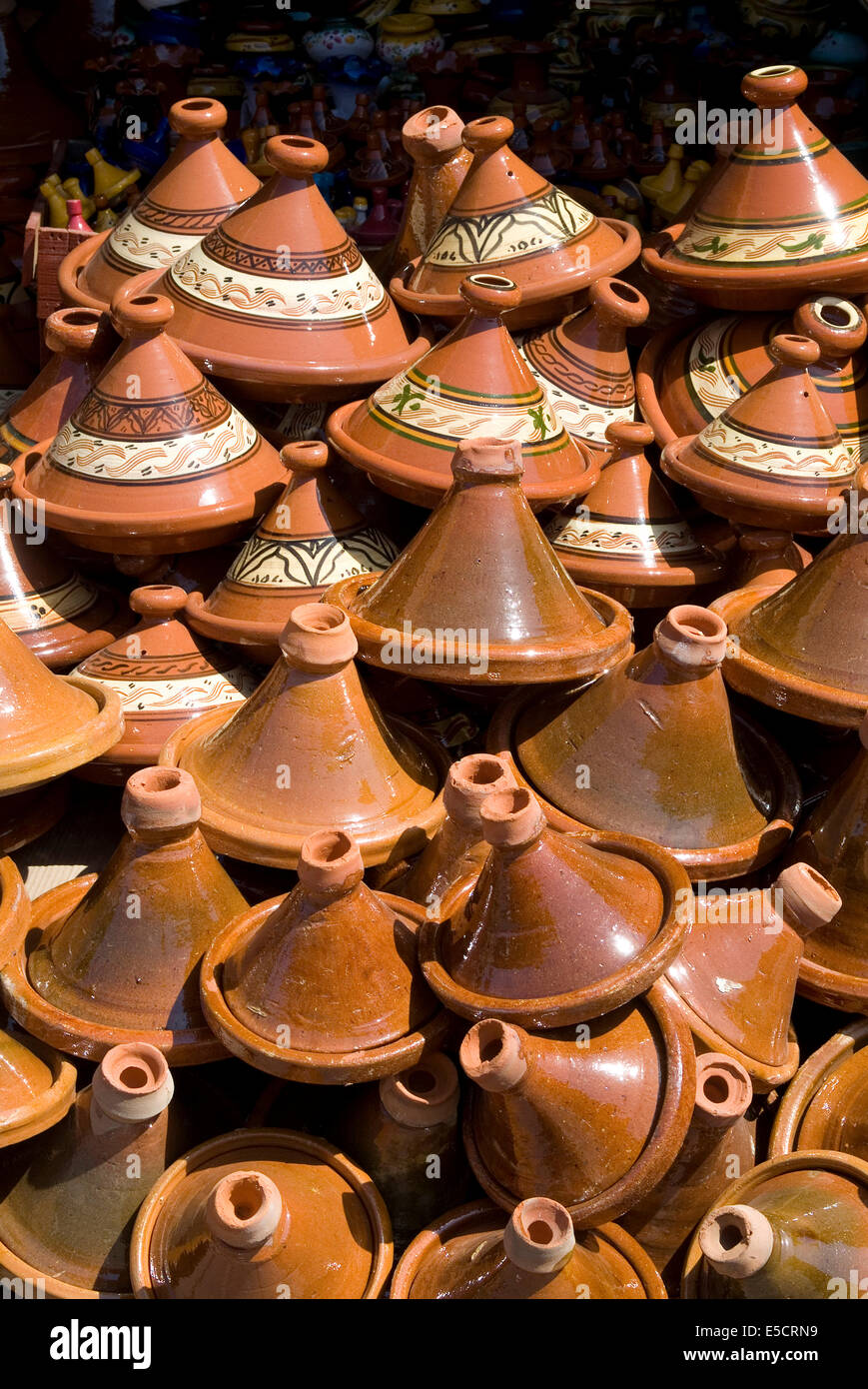 Traditional Tagine Pots Stock Photos & Traditional Tagine Pots Stock Images Alamy