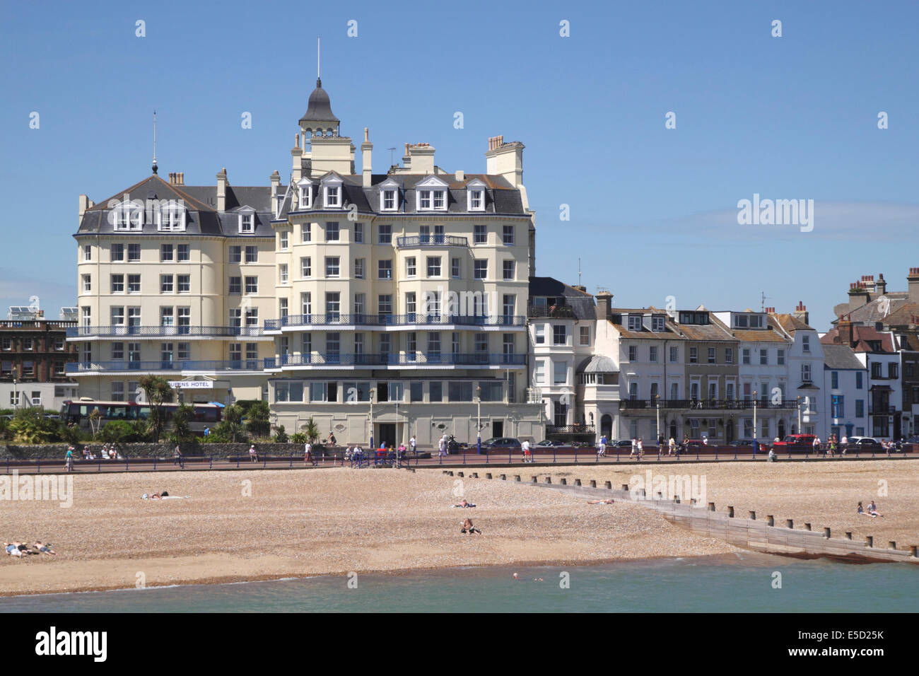 Queen's Hotel and beach at Eastbourne East Sussex Stock Photo