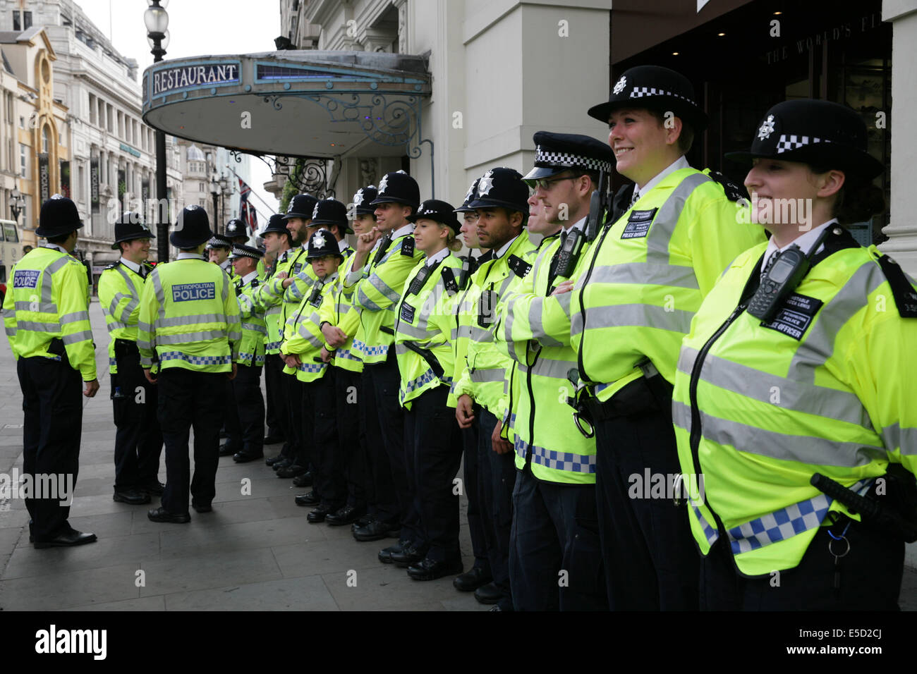 Police officers pose in uniform hi-res stock photography and images - Alamy