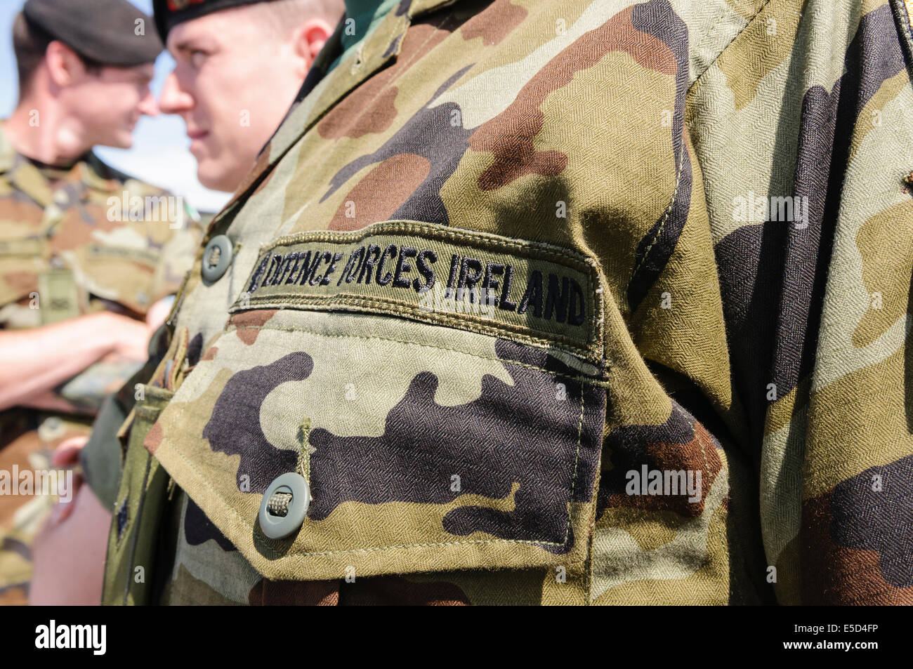 Chest patch of a soldier from the Irish Army and Defence Forces Stock Photo