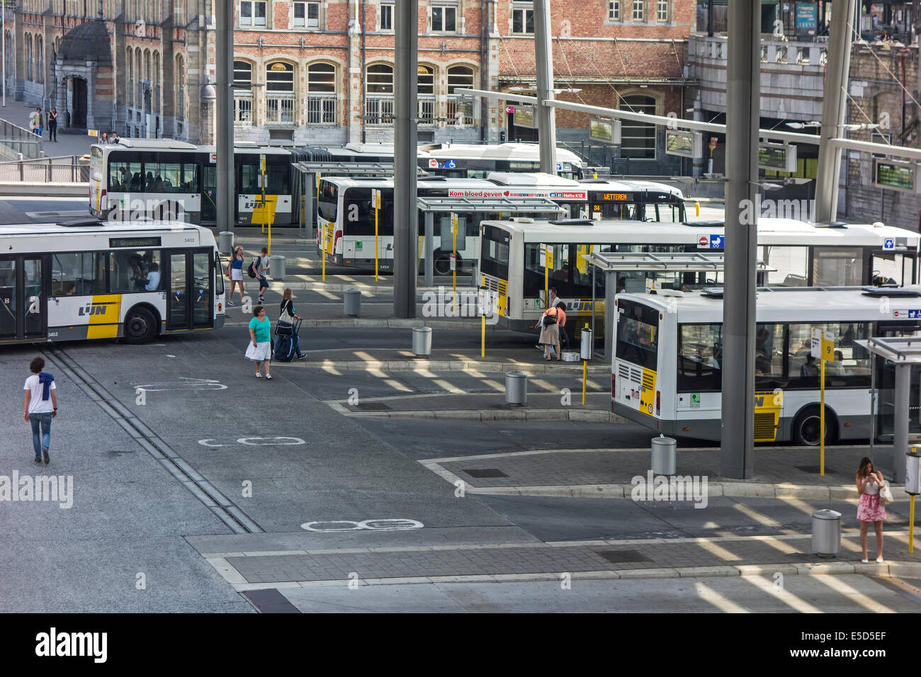 Buses at bus station of the GentSintPieters / Saint Peter's railway