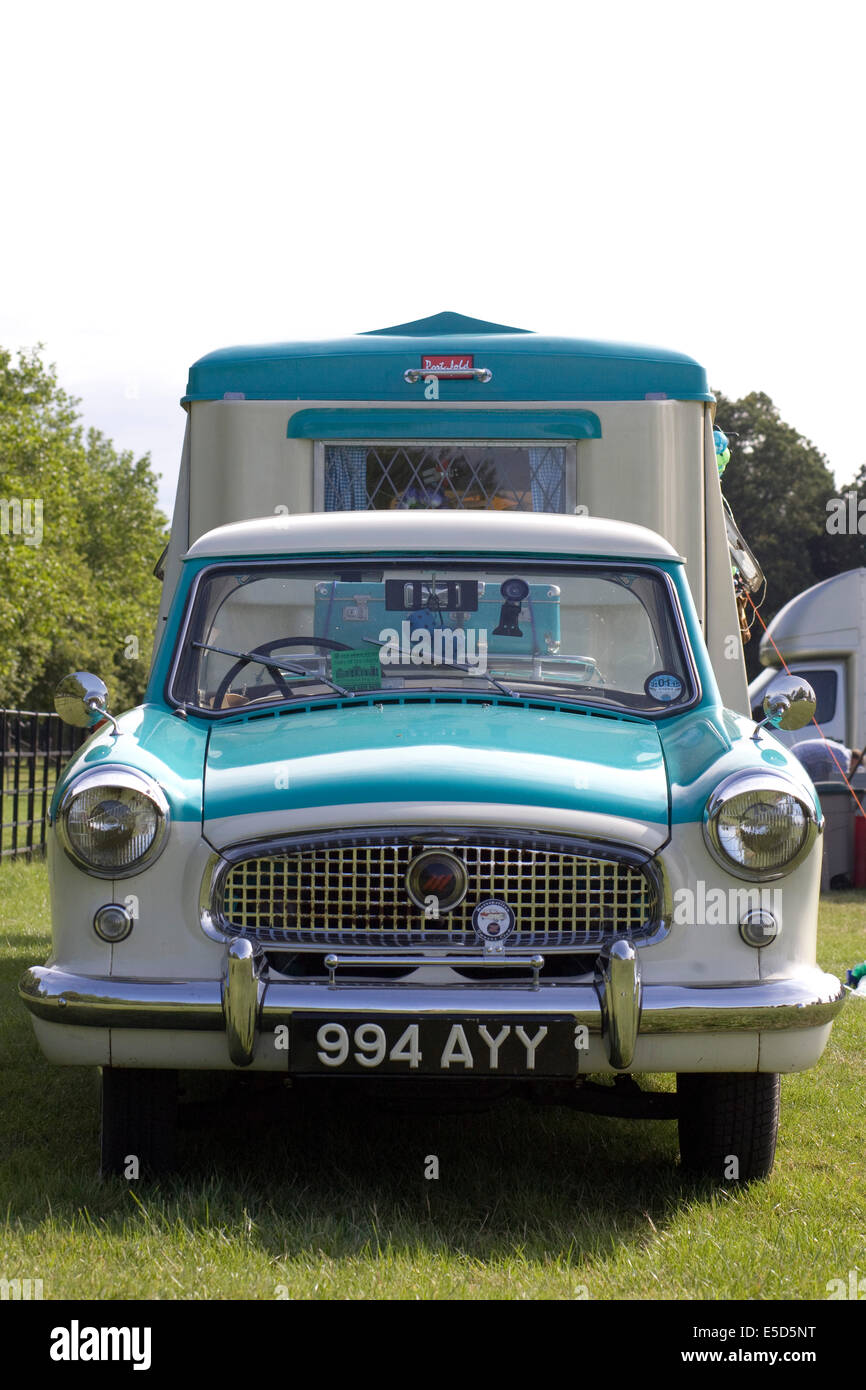 Front of Classic old American vintage car Stock Photo - Alamy
