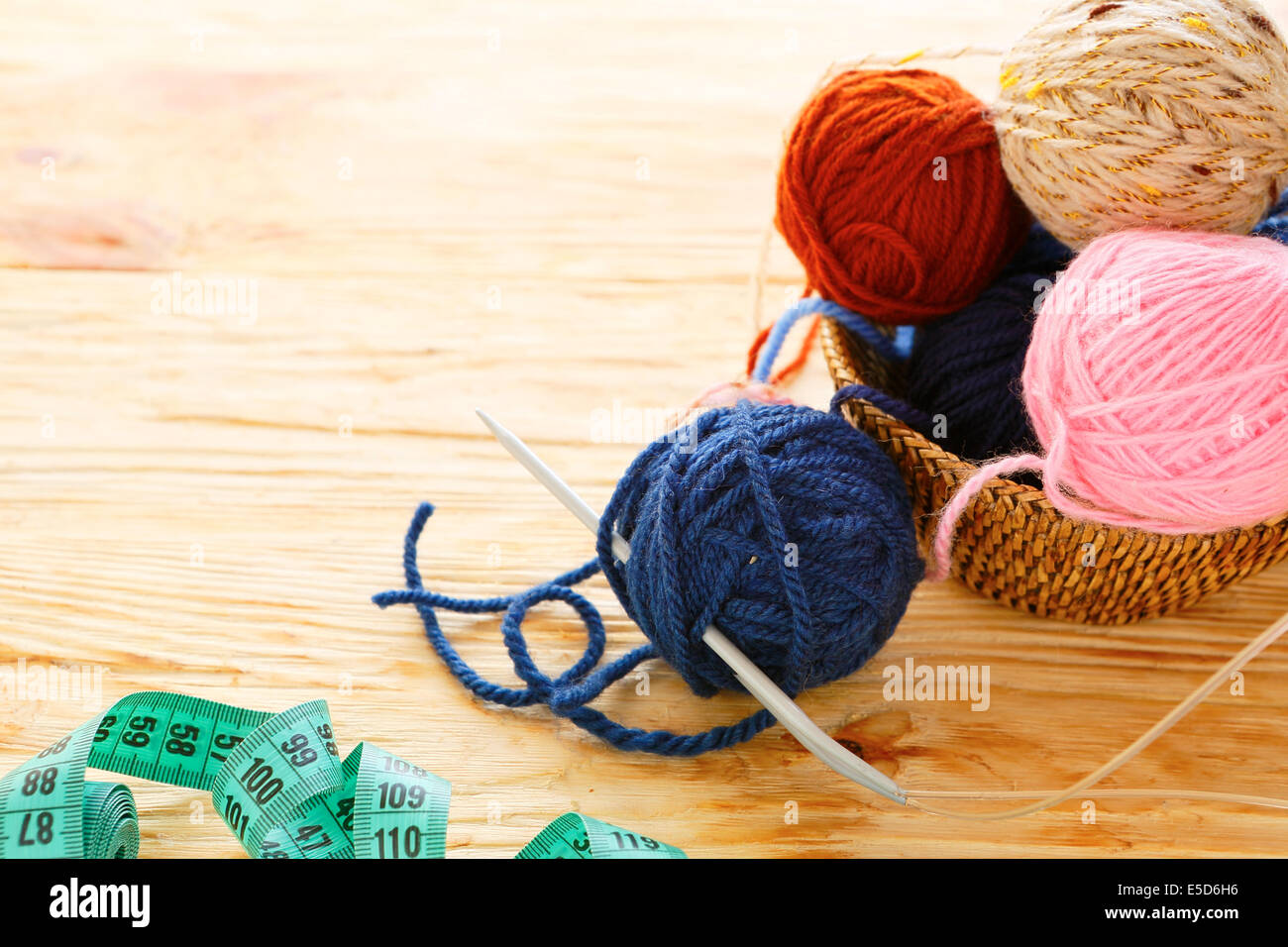 Ball Of Yarn With Knitting Needles Stock Photos & Ball Of Yarn With