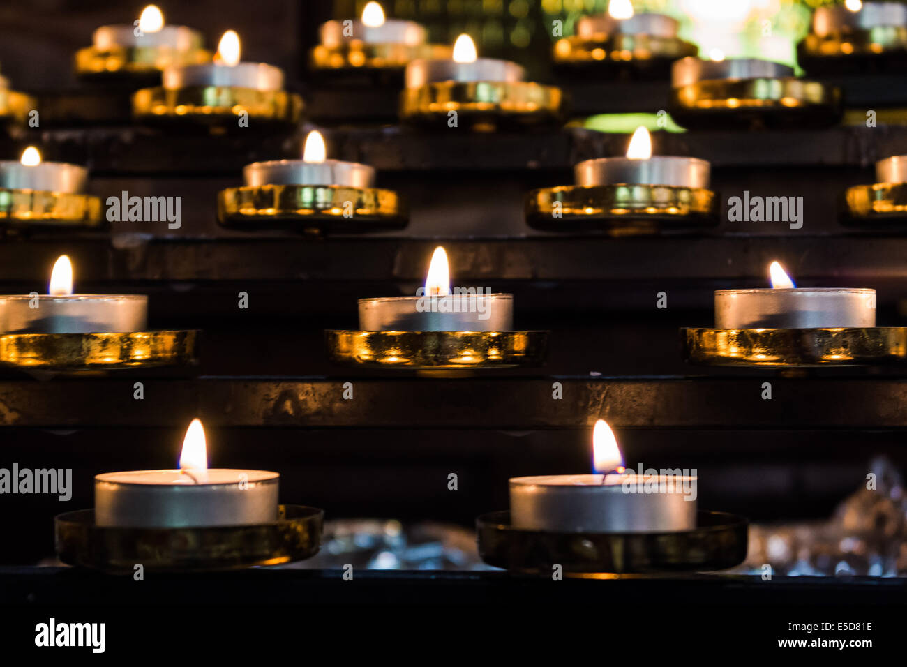 Votive candles church uk hires stock photography and images Alamy