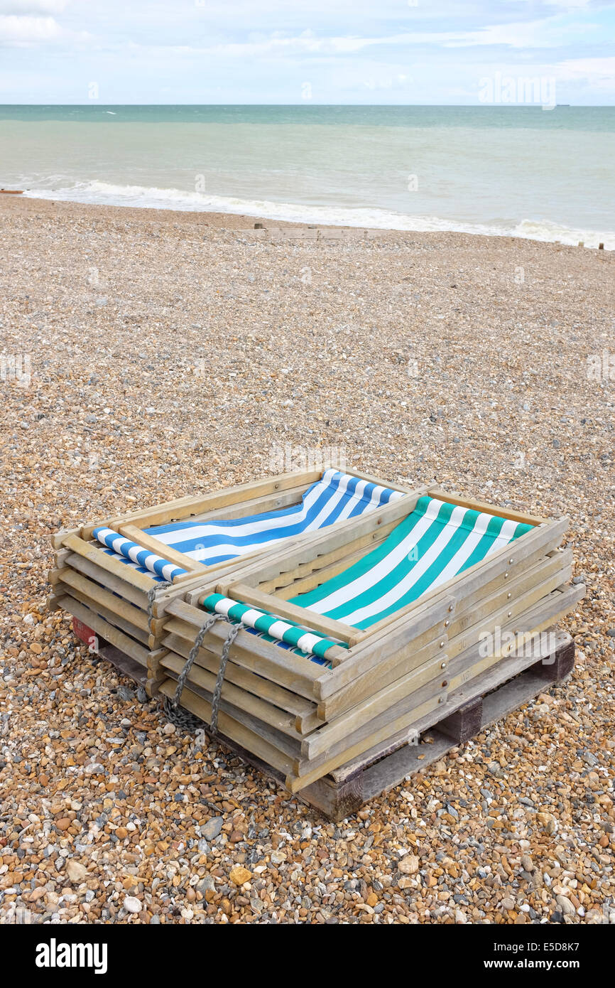 Deck chairs beach hi-res stock photography and images - Alamy