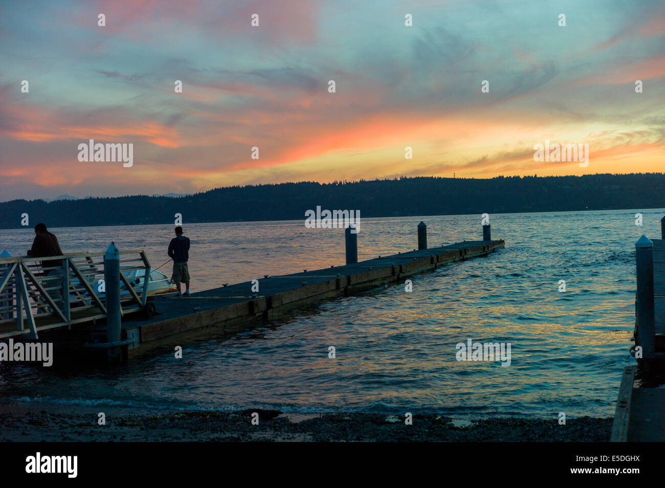 Sunset colors hi-res stock photography and images - Alamy