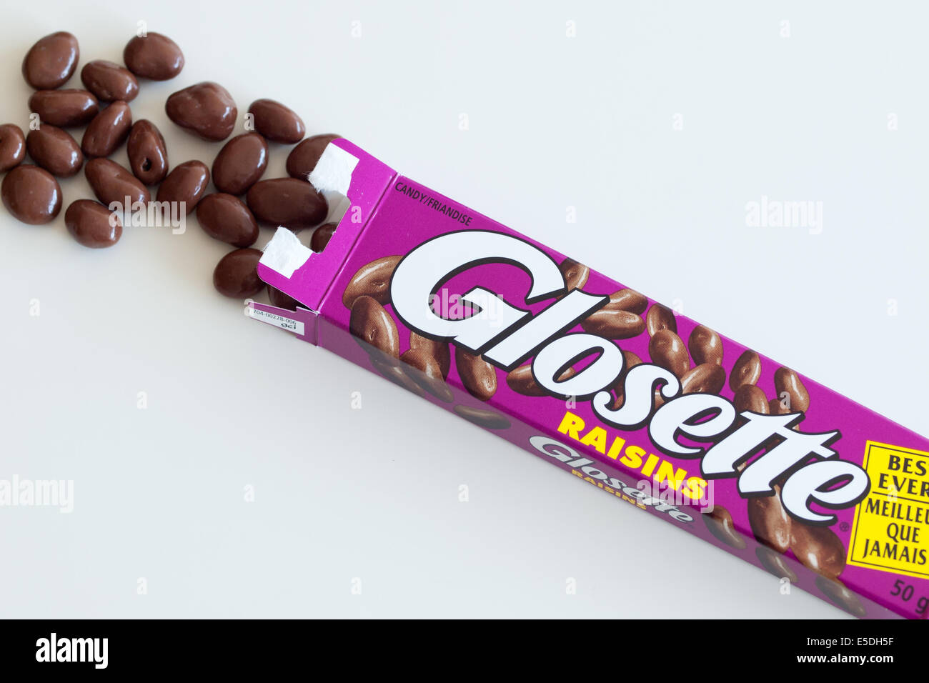 https://c8.alamy.com/comp/E5DH5F/glosette-raisins-glosette-pieces-with-raisins-a-popular-canadian-candy-E5DH5F.jpg