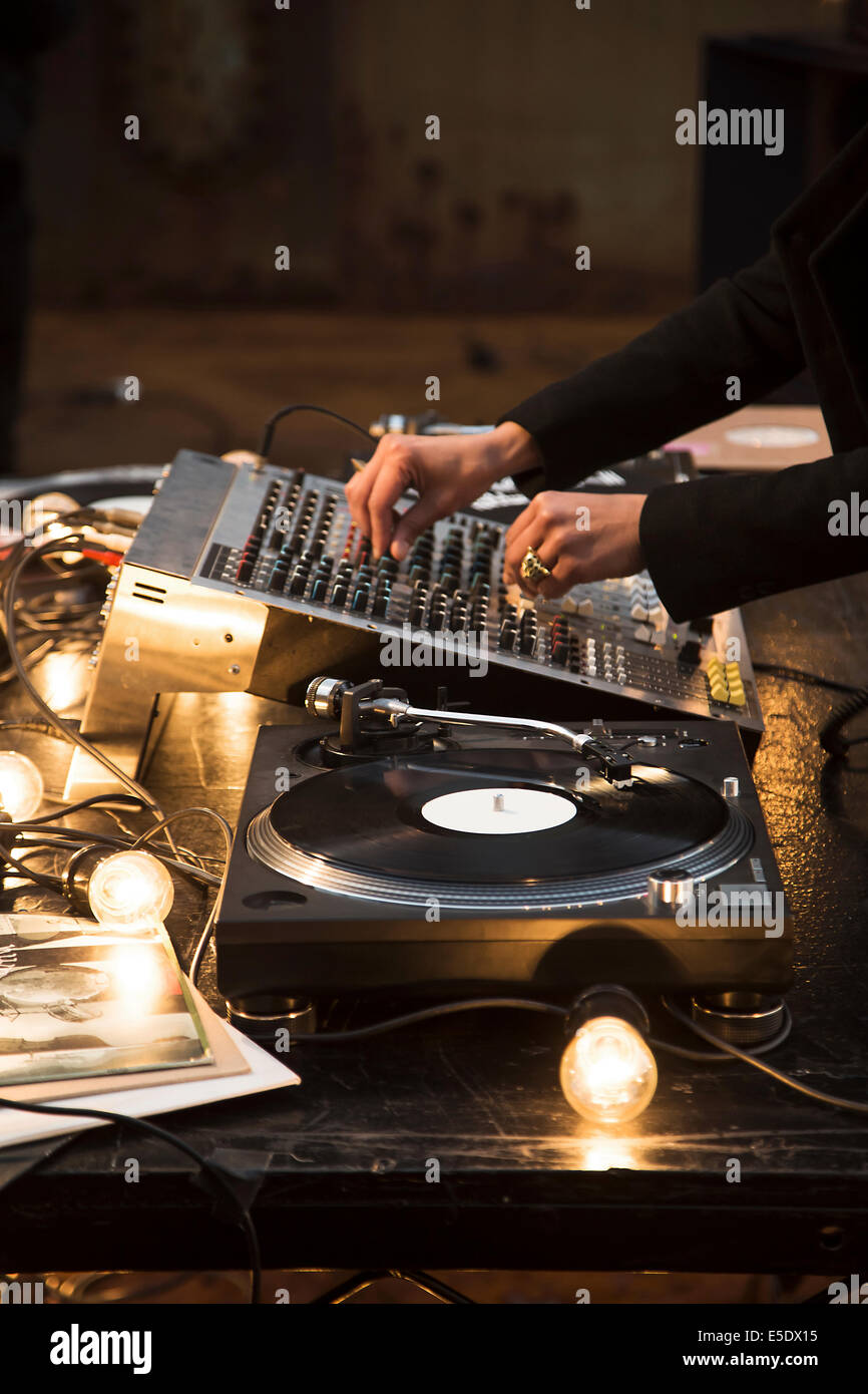 Club disc jockey hires stock photography and images Alamy