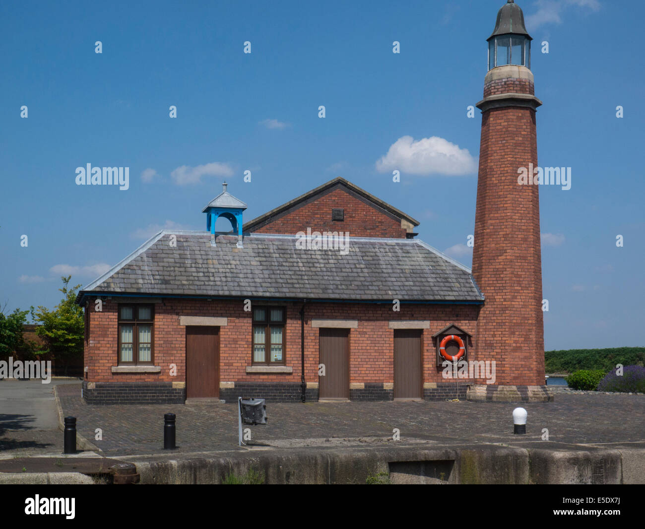 Ellesmere Port lighthouse Whitby lighthouse Whitby Locks Ellesmere Port